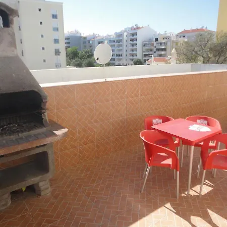 Spacious Ocean House Portimão