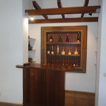 Spacious Ocean House Portimão